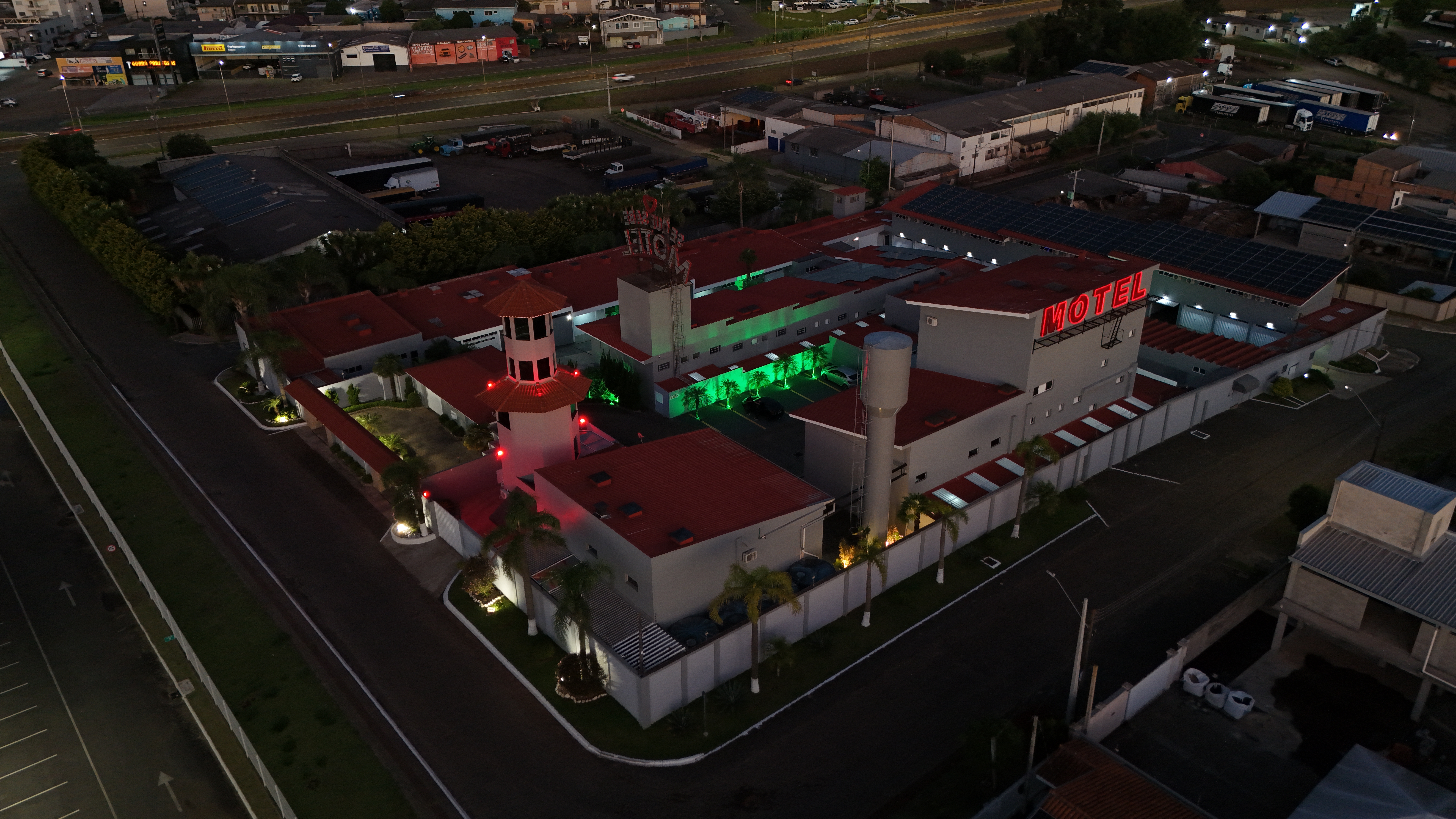 Entrada do Motel Sê que Sabe